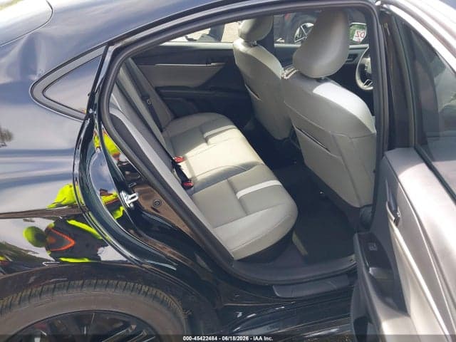 2026 TOYOTA CAMRY SE 8