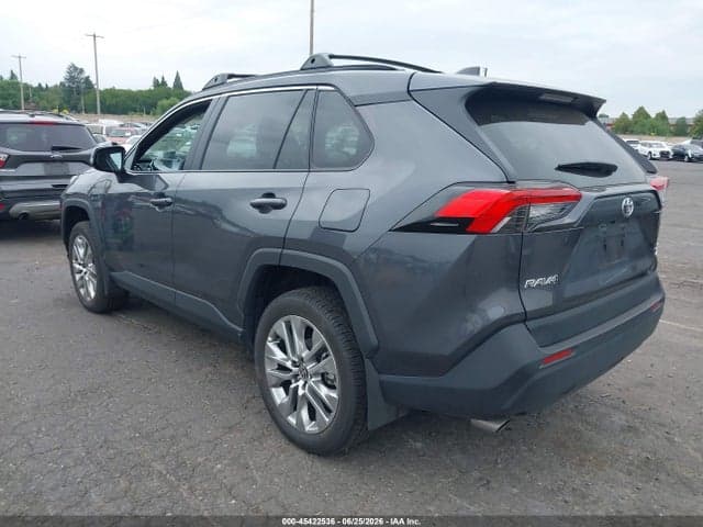 2025 TOYOTA RAV4 XLE PREMIUM 3