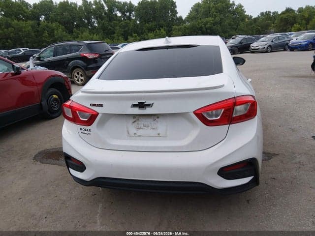 2017 CHEVROLET CRUZE LT AUTO 16