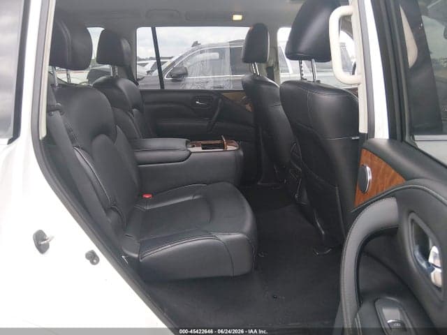2018 INFINITI QX80 8