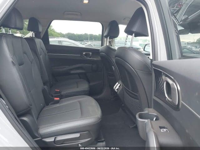 2025 KIA SORENTO EX 8