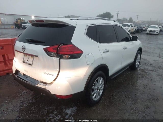 2017 NISSAN ROGUE SV 4