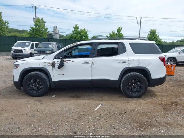 2022 GMC ACADIA AWD AT4 14