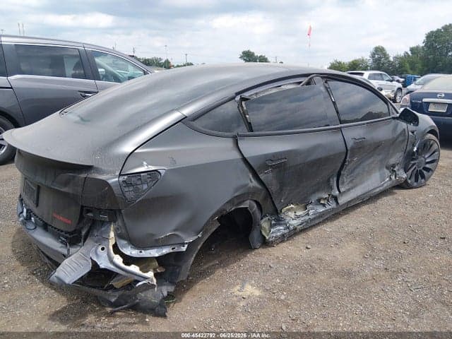 2023 TESLA MODEL 3 7
