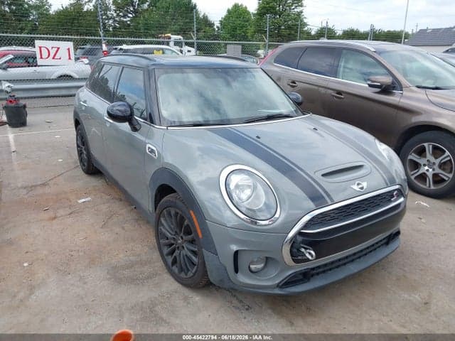 2018 MINI CLUBMAN COOPER