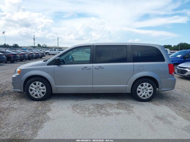 2018 DODGE GRAND CARAVAN SE 14