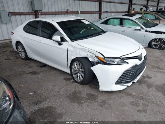2018 TOYOTA CAMRY LE