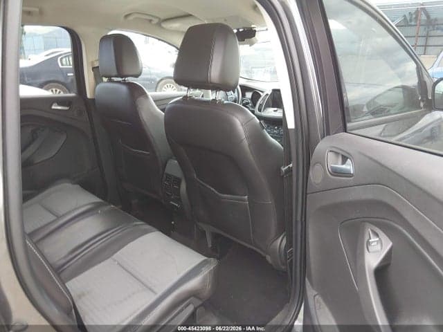 2017 FORD ESCAPE SE 8