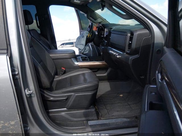 2025 CHEVROLET SILVERADO 3500HD 4WD STANDARD BED LT 7