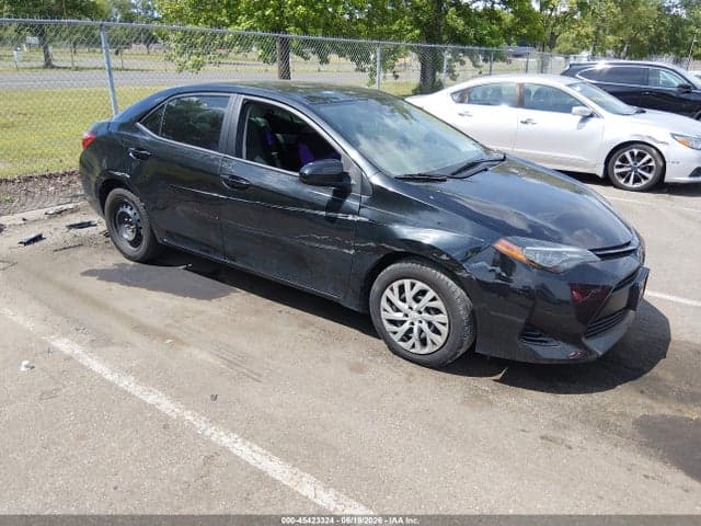 2018 TOYOTA COROLLA LE - 1