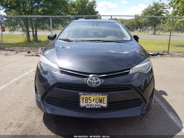 2018 TOYOTA COROLLA LE 12