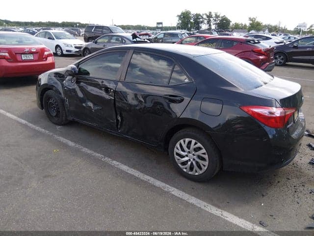 2018 TOYOTA COROLLA LE 3