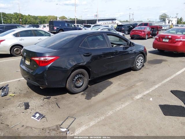 2018 TOYOTA COROLLA LE 4