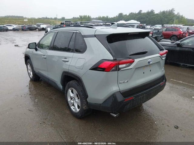 2020 TOYOTA RAV4 HYBRID XLE 3