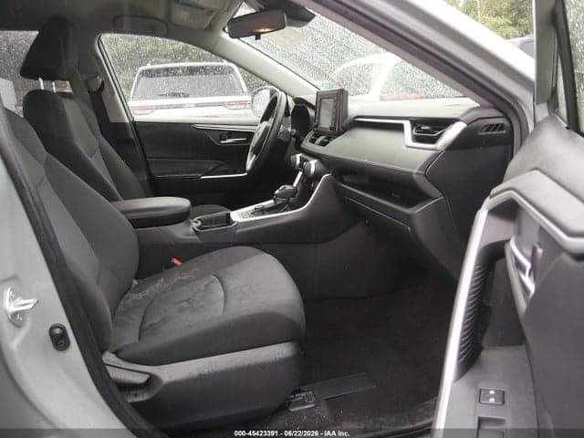 2020 TOYOTA RAV4 HYBRID XLE 5