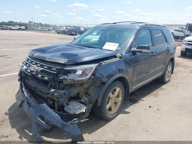 2017 FORD EXPLORER XLT 2