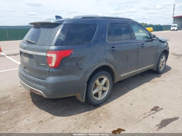 2017 FORD EXPLORER XLT 4