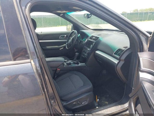 2017 FORD EXPLORER XLT 5