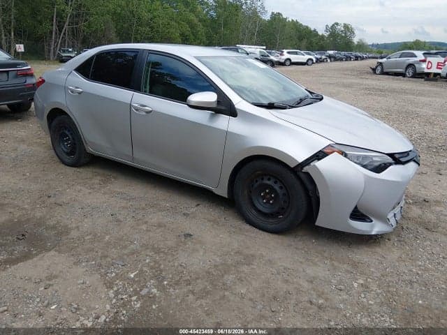 2017 TOYOTA COROLLA LE 1