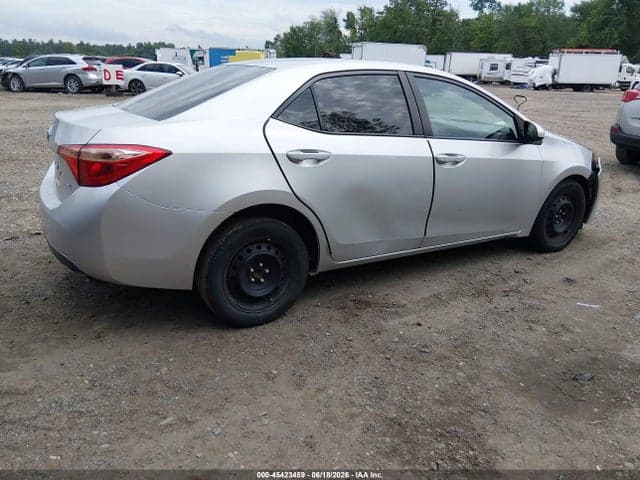 2017 TOYOTA COROLLA LE 4