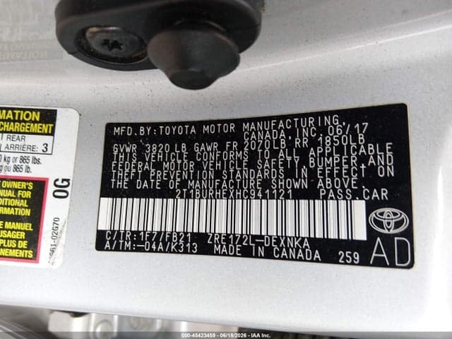 2017 TOYOTA COROLLA LE 9