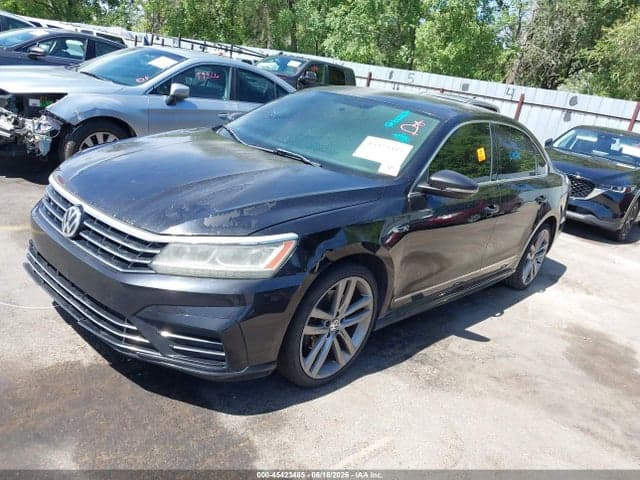 2017 VOLKSWAGEN PASSAT 1.8T R-LINE 2