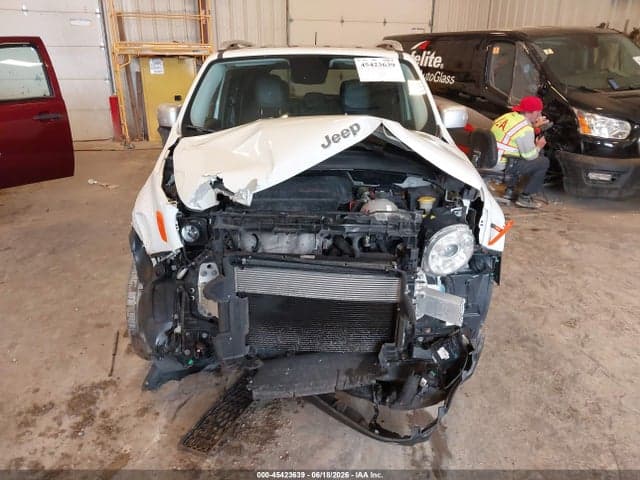 2017 JEEP RENEGADE LIMITED 4X4 12