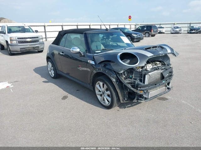 2015 MINI CONVERTIBLE COOPER 1