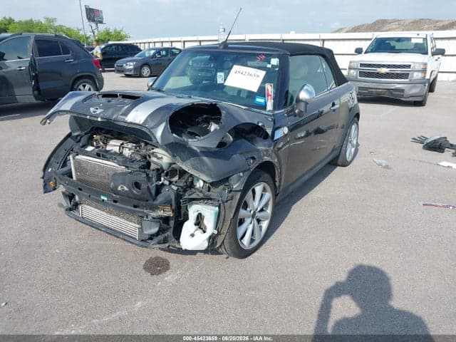 2015 MINI CONVERTIBLE COOPER 2