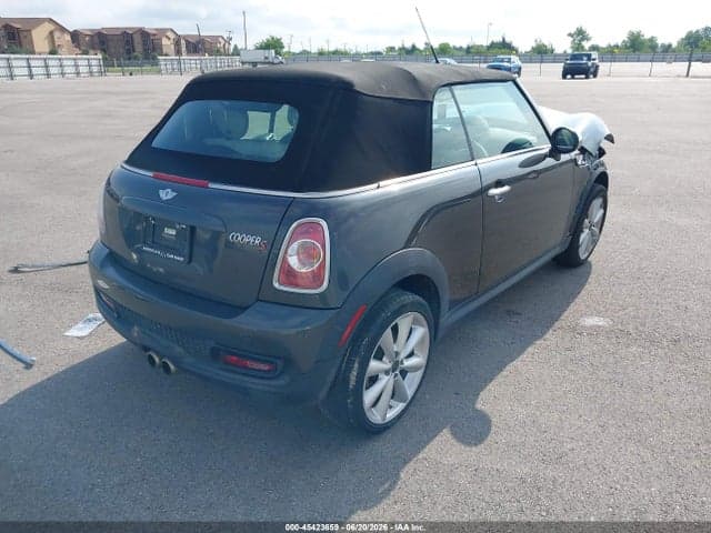 2015 MINI CONVERTIBLE COOPER 4