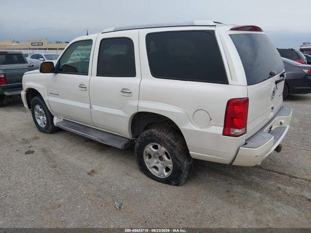 2005 CADILLAC ESCALADE STANDARD 3