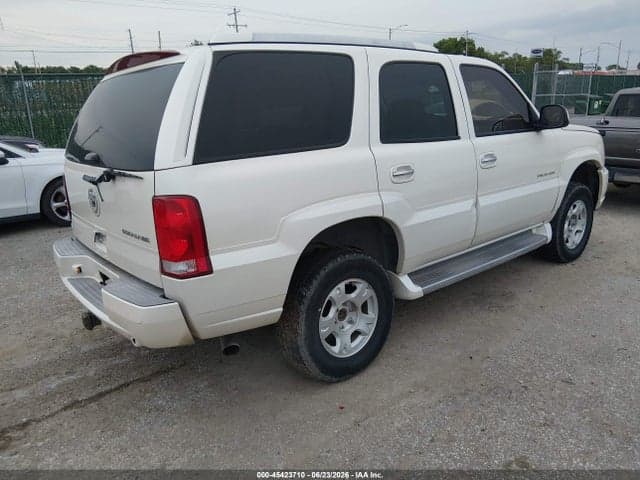 2005 CADILLAC ESCALADE STANDARD 4