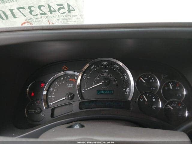 2005 CADILLAC ESCALADE STANDARD 7