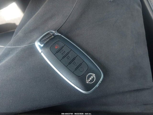 2023 NISSAN PATHFINDER SL 4WD 11