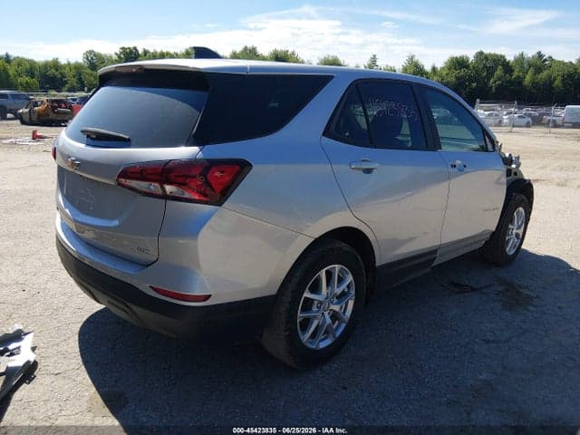 2022 CHEVROLET EQUINOX AWD LS 4