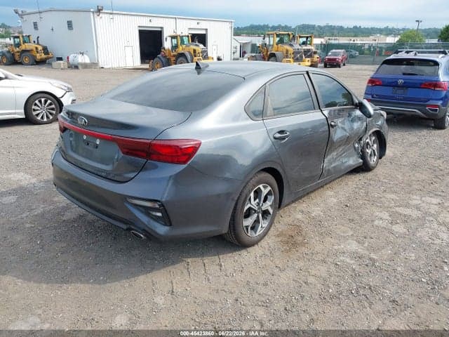 2021 KIA FORTE LXS 4