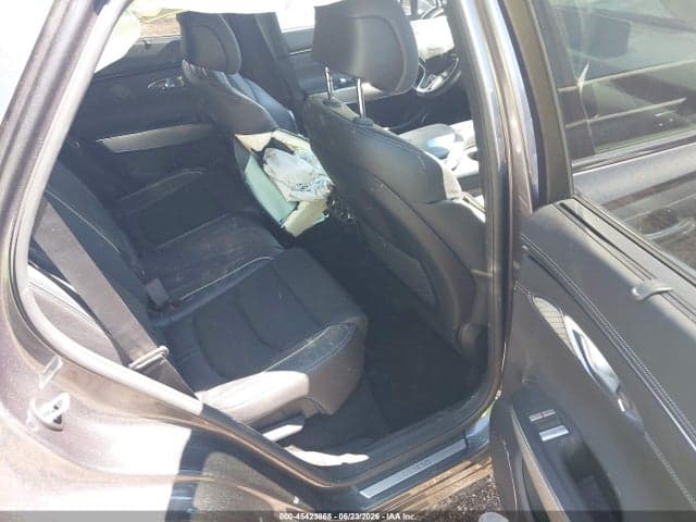 2023 GENESIS GV70 2.5T 8