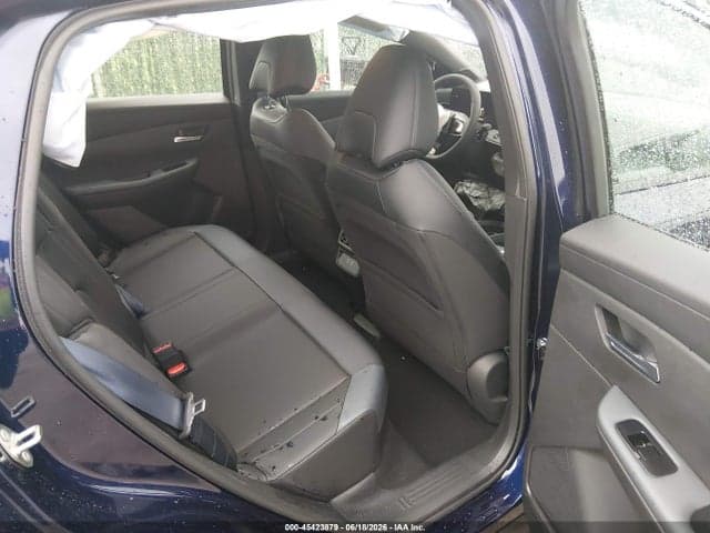 2026 NISSAN LEAF SV+ 8