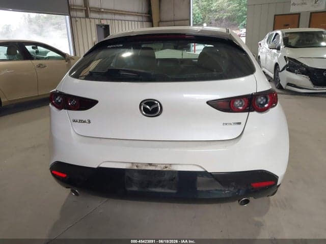 2021 MAZDA MAZDA3 SELECT 16