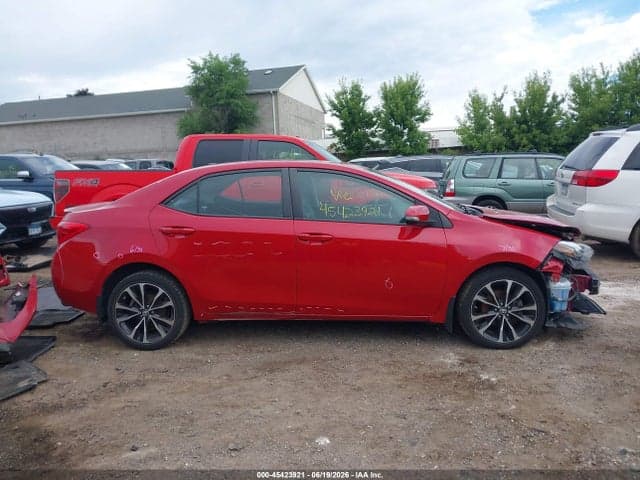 2018 TOYOTA COROLLA XSE 13