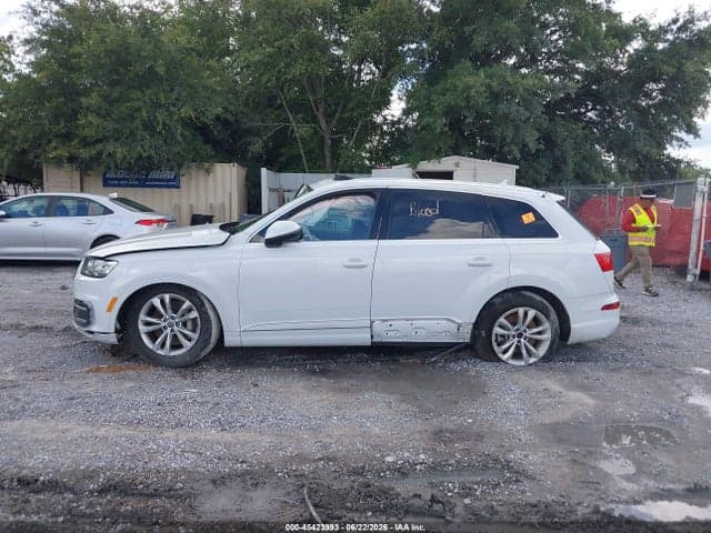 2017 AUDI Q7 3.0T PREMIUM 14