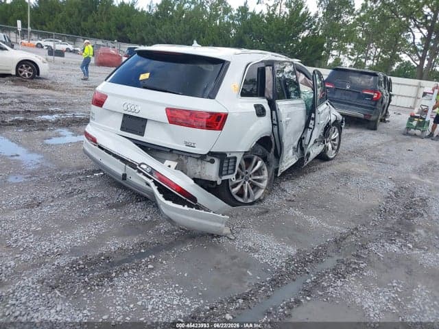 2017 AUDI Q7 3.0T PREMIUM 4