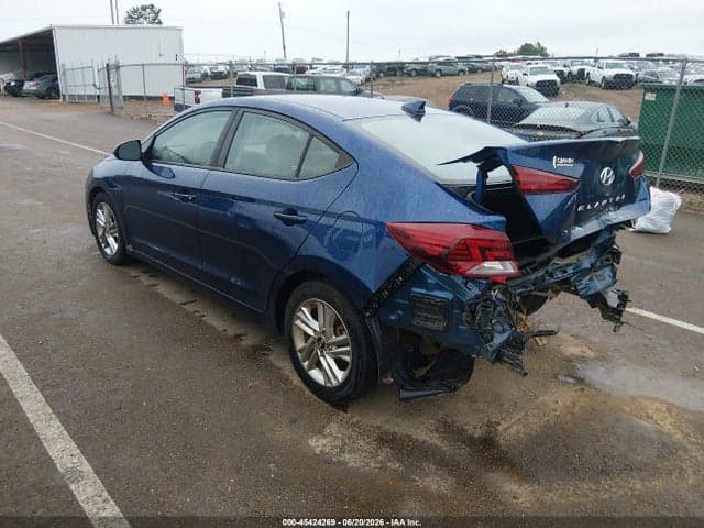 2020 HYUNDAI ELANTRA SEL 3