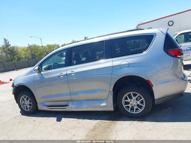 2021 CHRYSLER PACIFICA TOURING 15