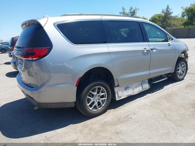 2021 CHRYSLER PACIFICA TOURING 4