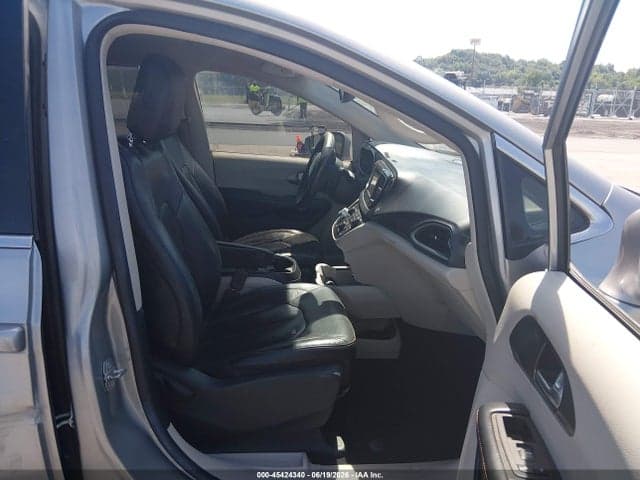 2020 CHRYSLER PACIFICA TOURING L 5