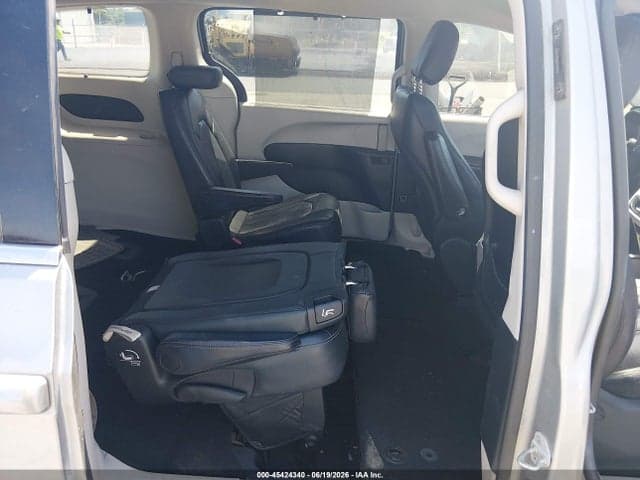 2020 CHRYSLER PACIFICA TOURING L 8