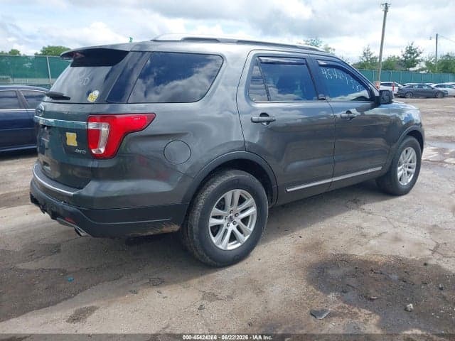 2018 FORD EXPLORER XLT 4