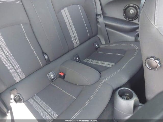 2016 MINI HARDTOP JOHN 8
