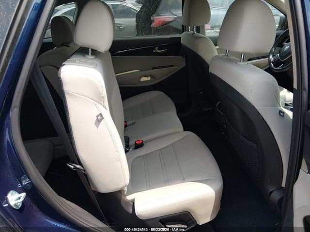 2019 KIA SORENTO 3.3L LX 8